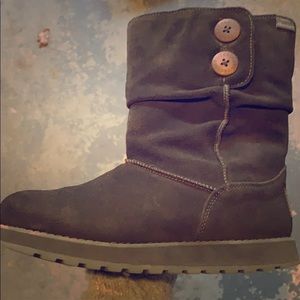 Skechers 3 Button Boots